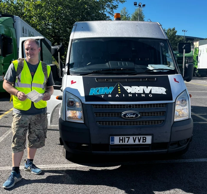 minibus-blurb c1 7.5 tonne at Reading